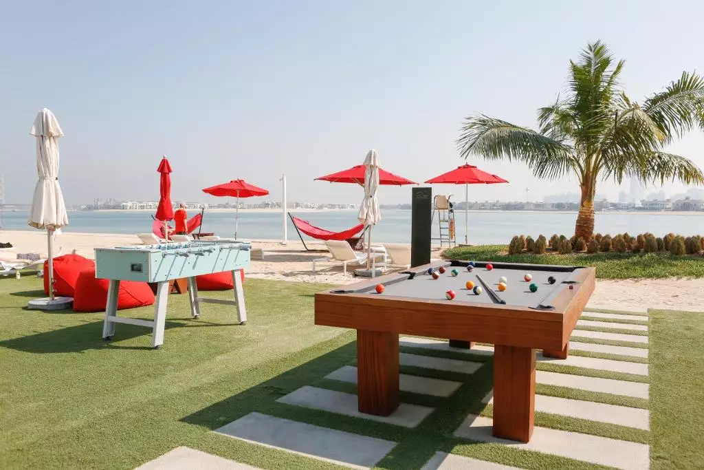 Th8 Palm Dubai Beach Resort